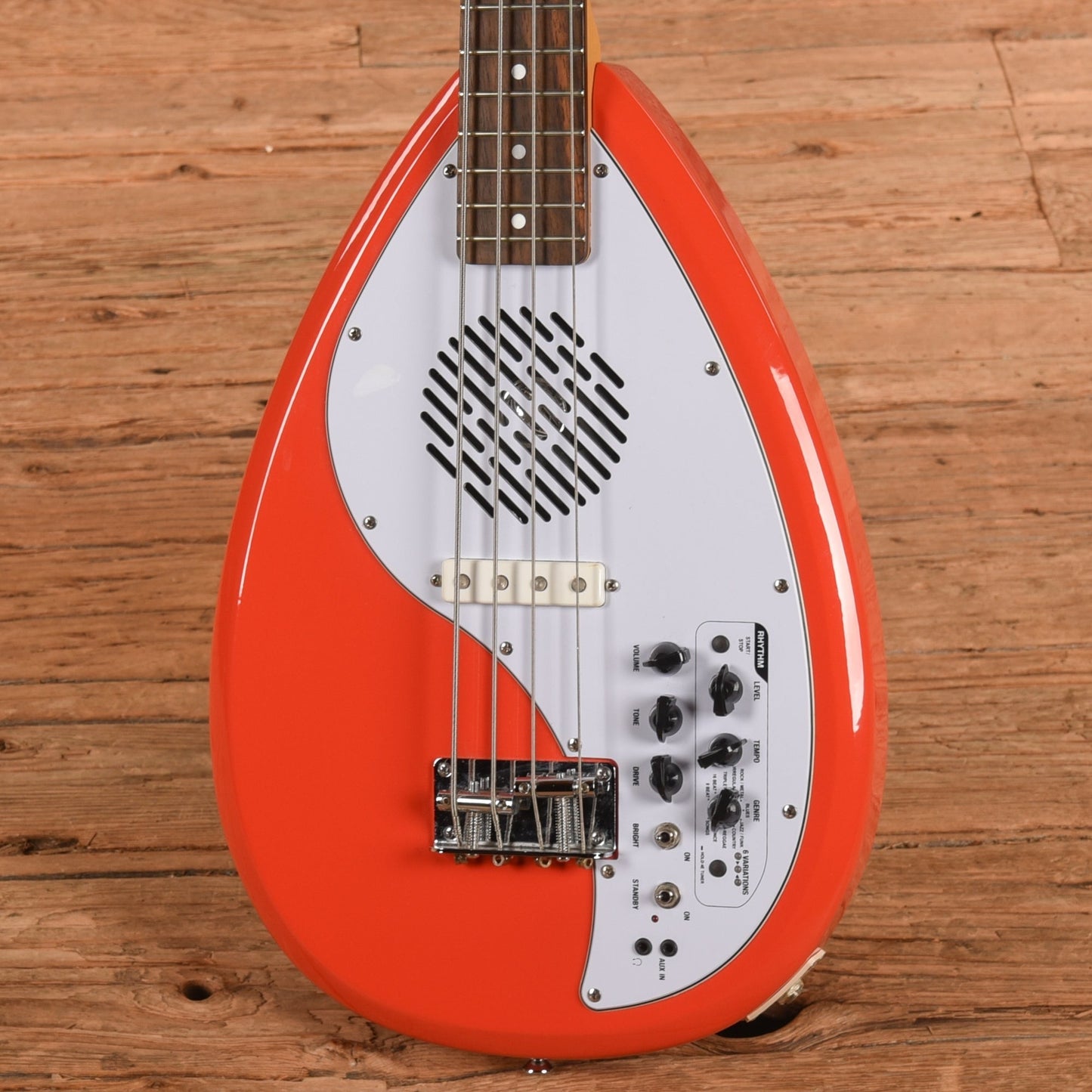 Vox Apache-1B Teardrop Travel Bass with Built-In Speaker Salmon Red