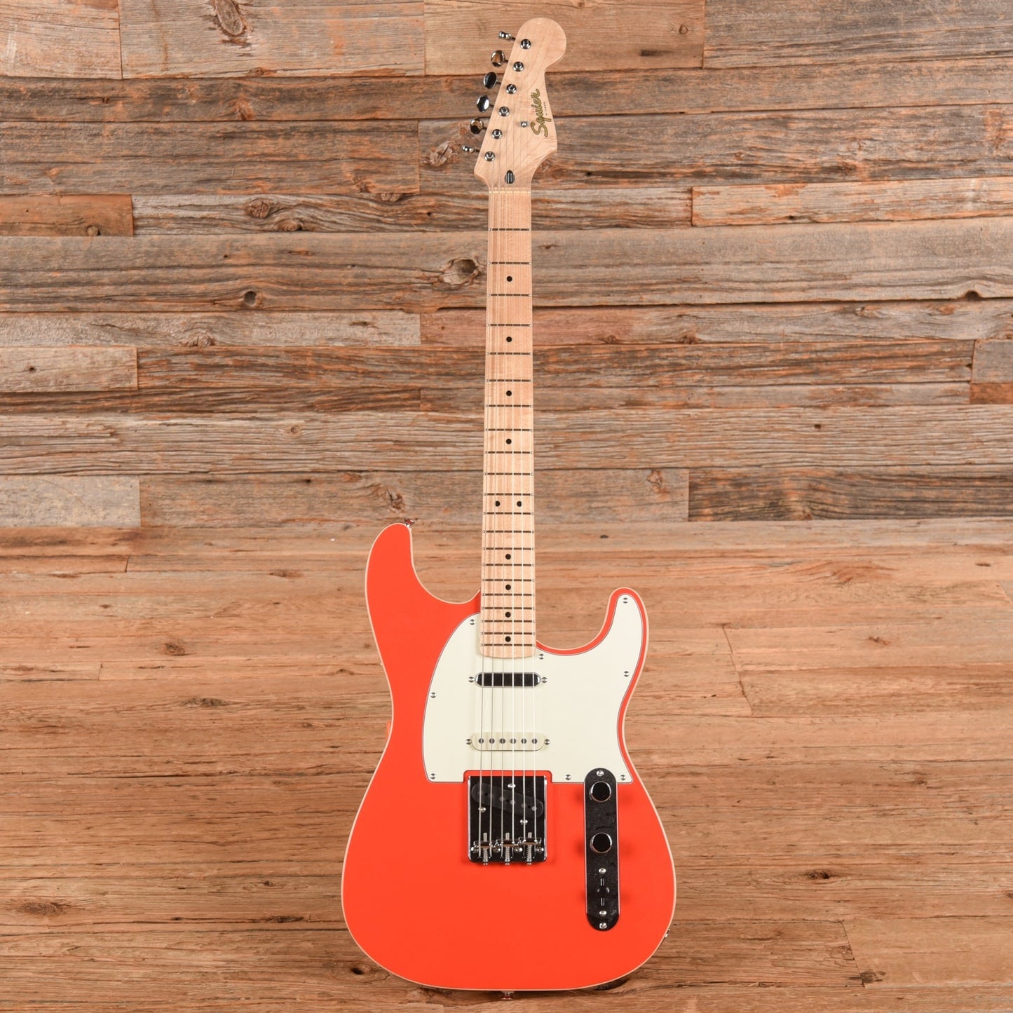 Squier Paranormal Nashville Stratocaster Fiesta Red 2023