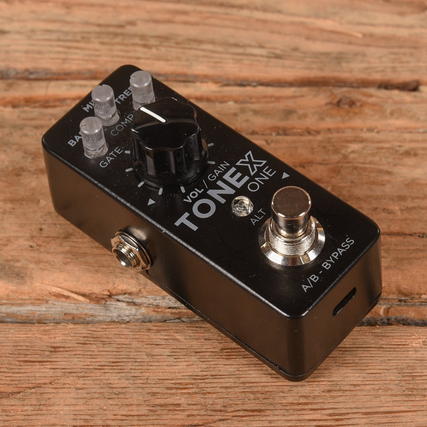 IK Multimedia ToneX One