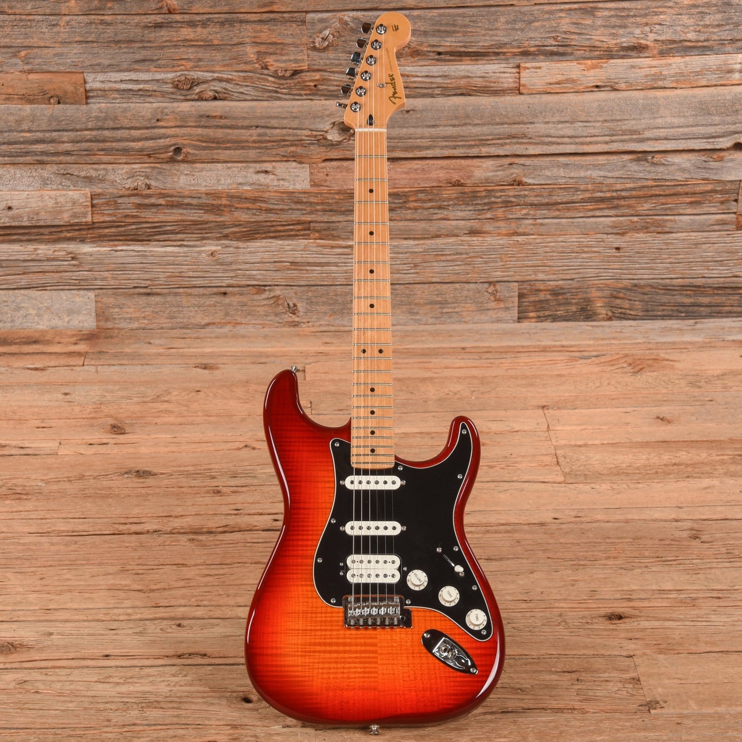 Fender Player Stratocaster HSS Plus Top Aged Cherry Burst 2020