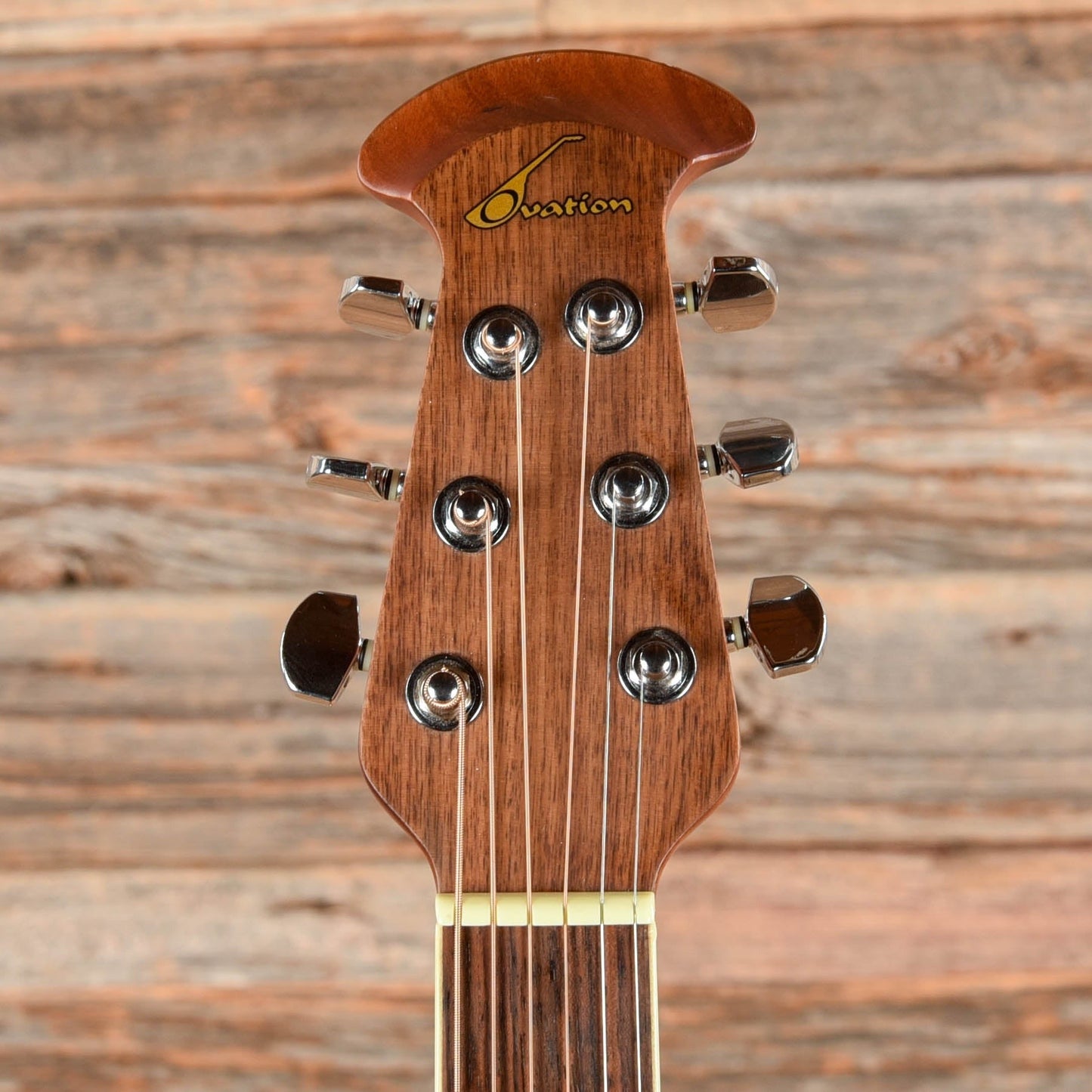 Ovation Celebrity CC057 Natural