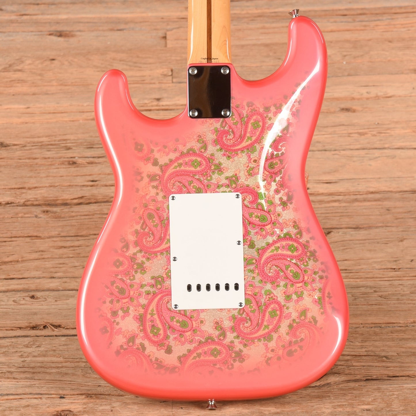 Fender CIJ Stratocaster Pink Paisley