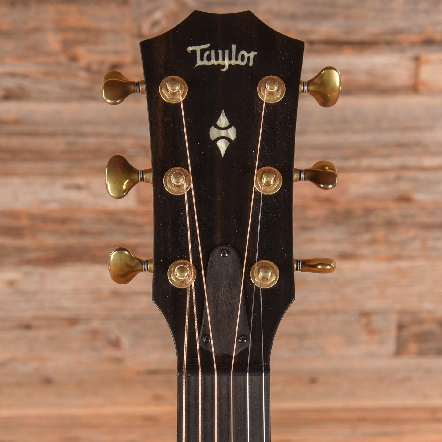 Taylor Builders Edition 324ce Sunburst 2021