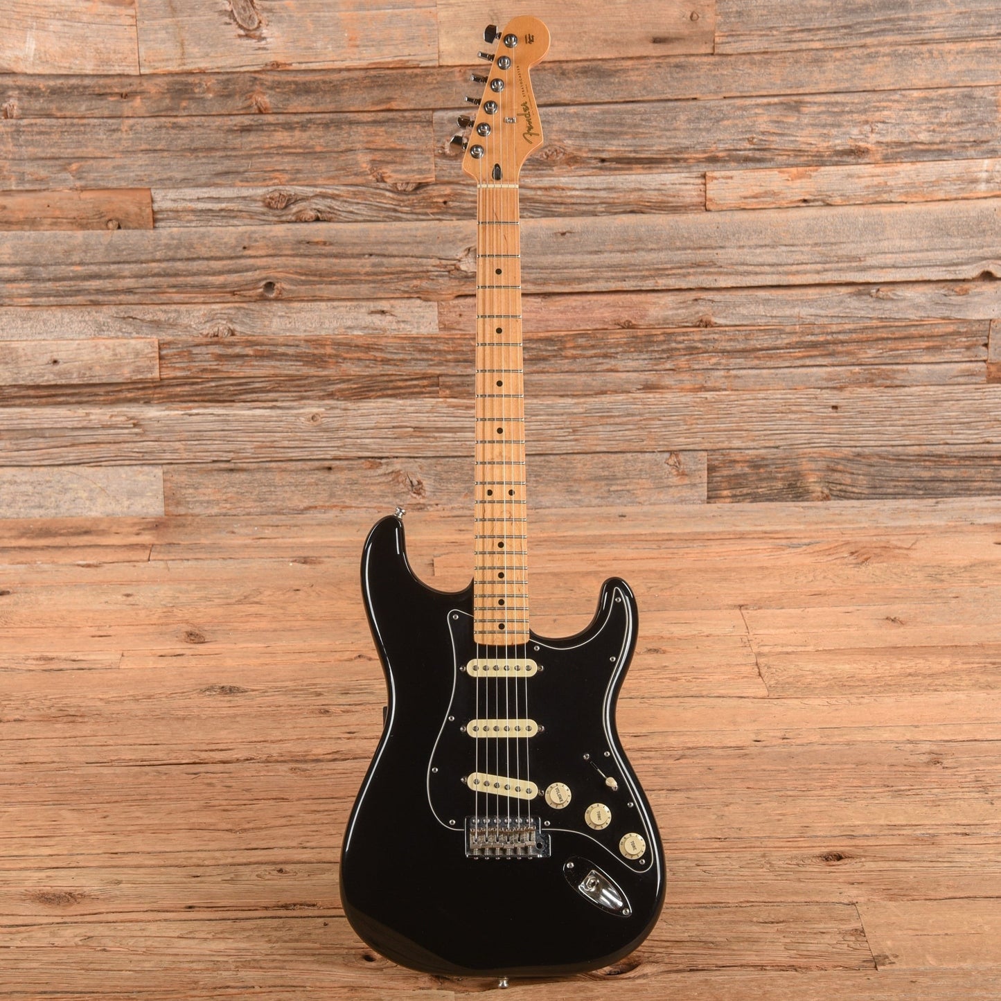 Fender Limited Edition Standard Stratocaster Black 2010