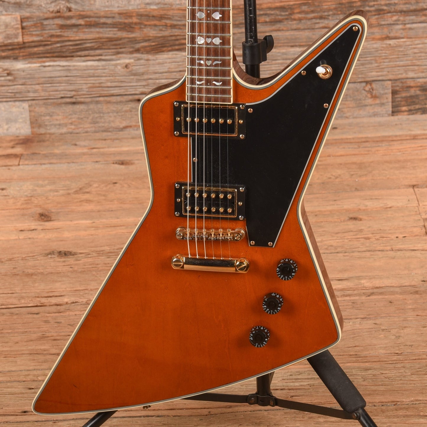 Epiphone Lee Malia Signature Explorer Custom Artisan Walnut 2017