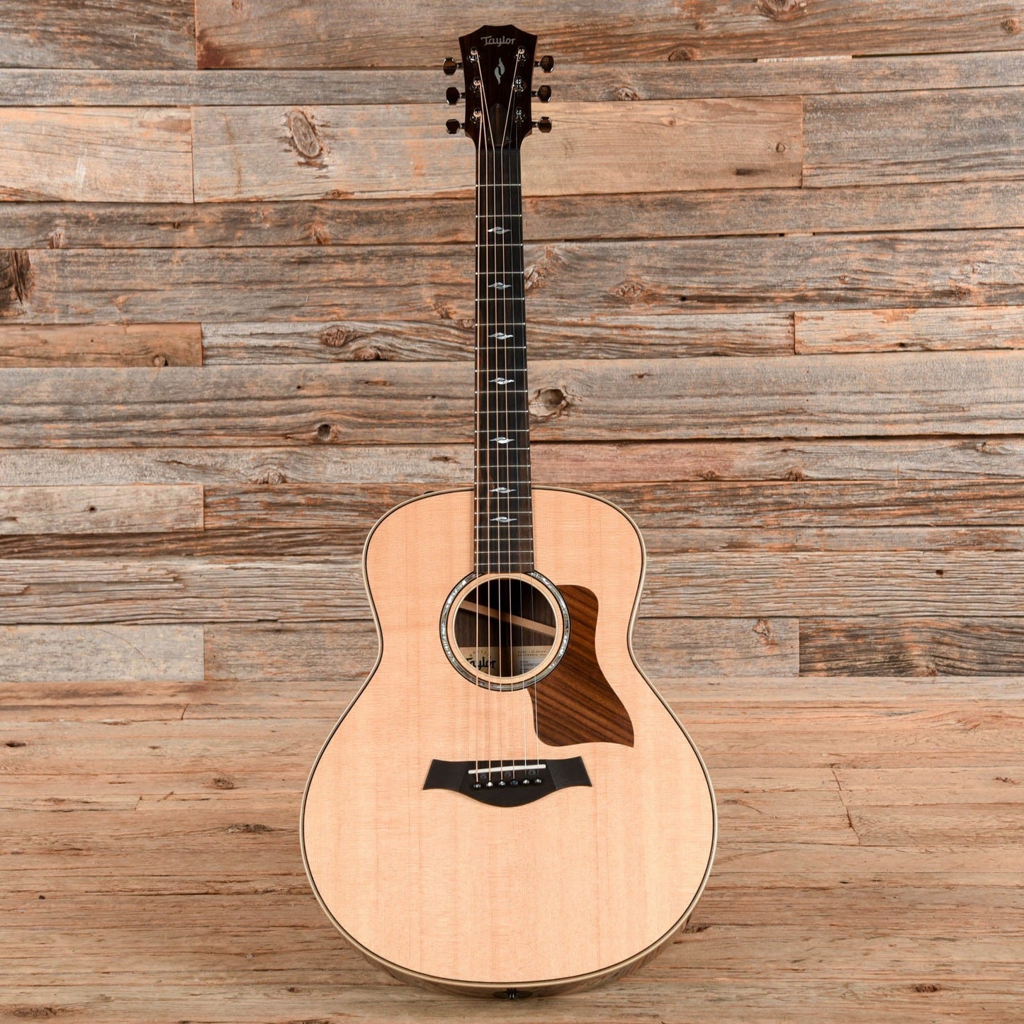 Taylor 811e Grand Theater Natural 2021
