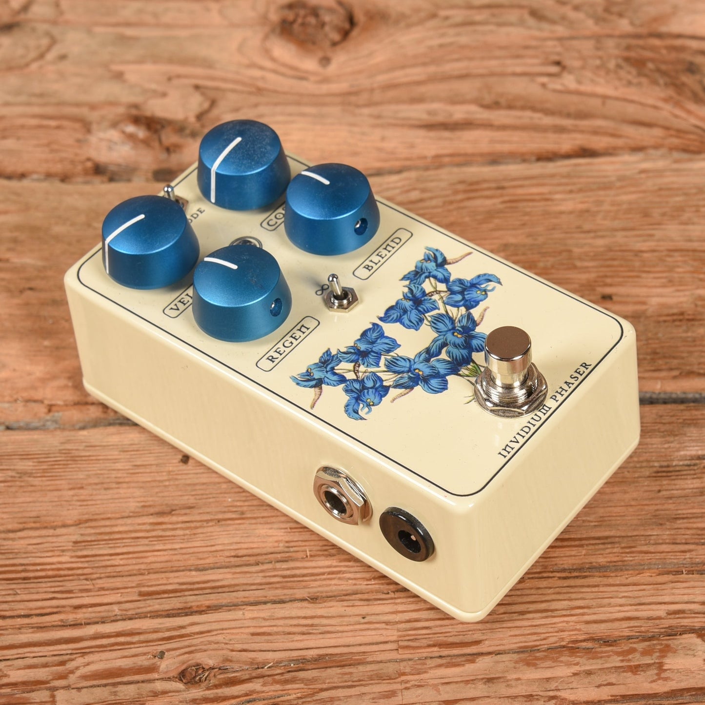 Red Witch Invidium Phaser