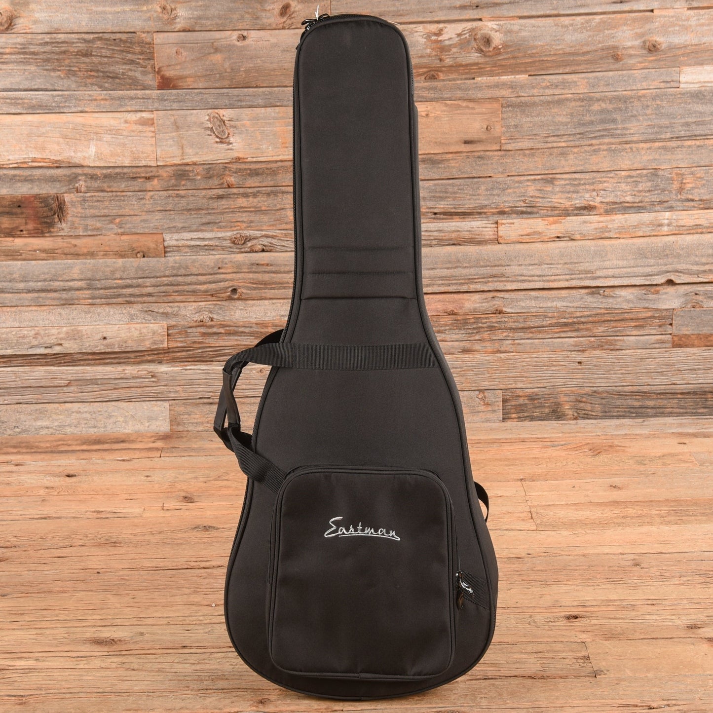 Dobro Hound Dog Round Neck Brown