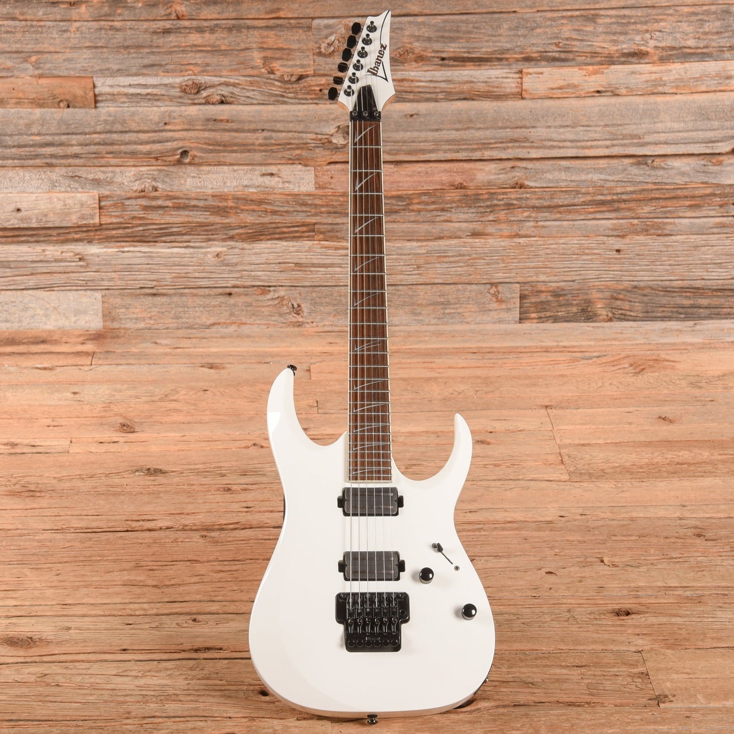 Ibanez RGD320 White 2010