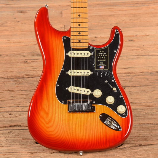 Fender Ultra Luxe Stratocaster Plasma Red Burst 2024