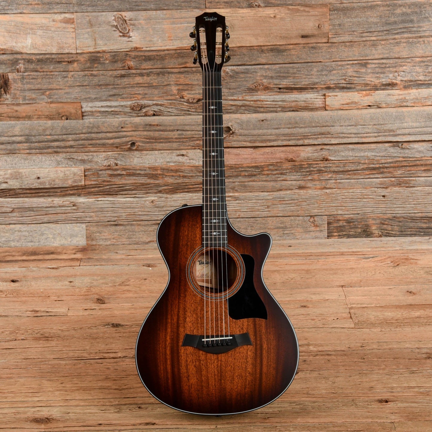 Taylor 322ce 12-Fret Sunburst 2023