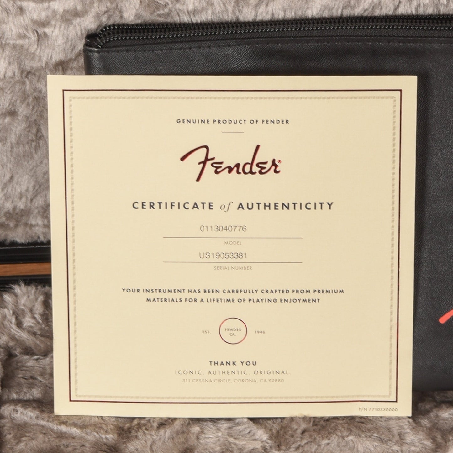 Fender American Professional Stratocaster HSS Antique Olive 2019
