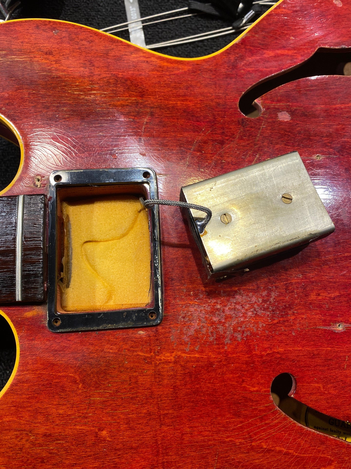 Gibson EB-2C Cherry 1968