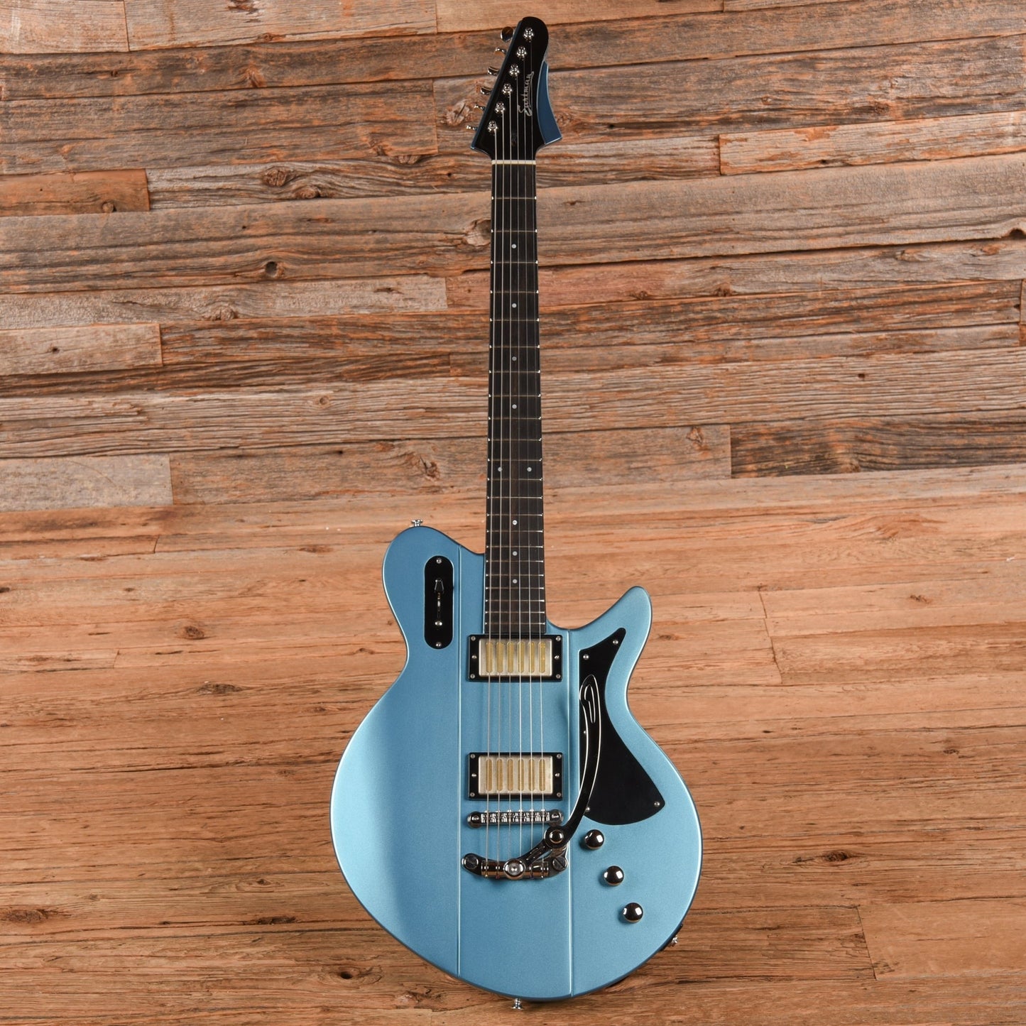 Eastman Juliet LA Celestine Blue 2023