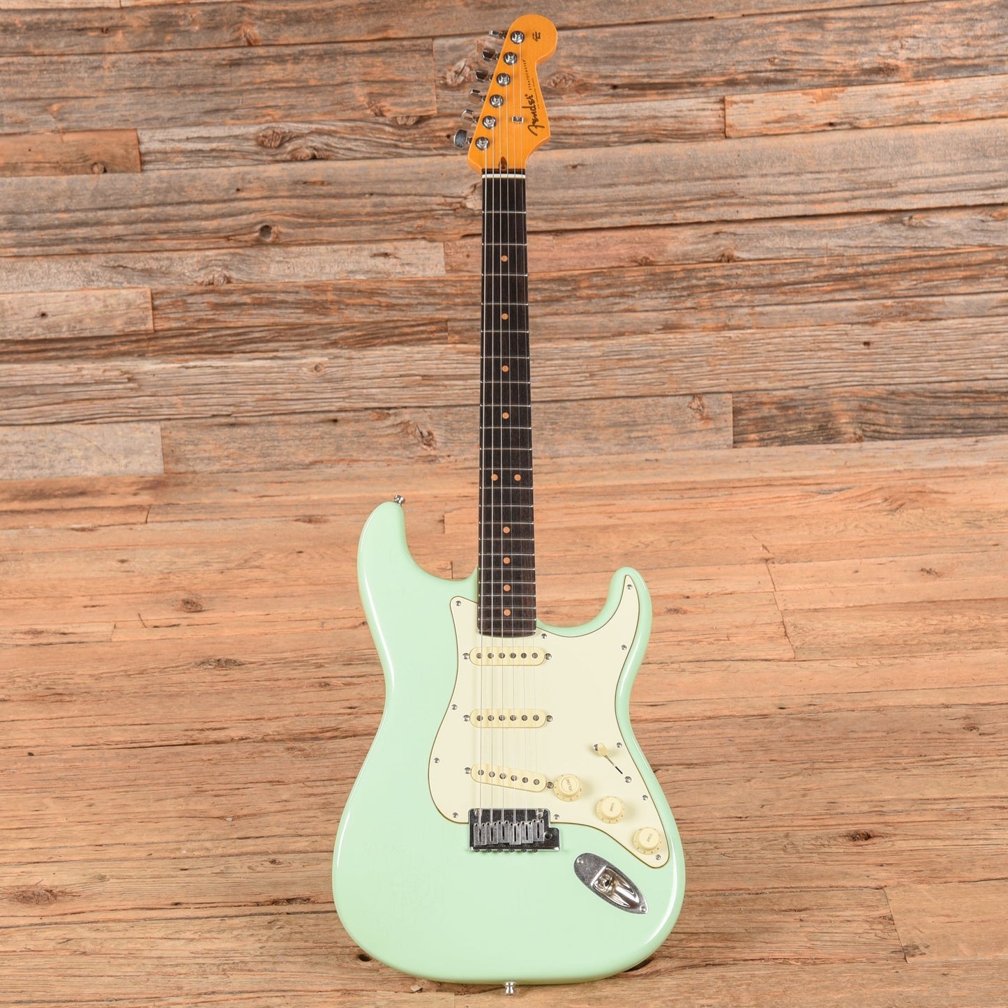 Fender American Ultra Luxe Vintage '60s Stratocaster Surf Green 2025