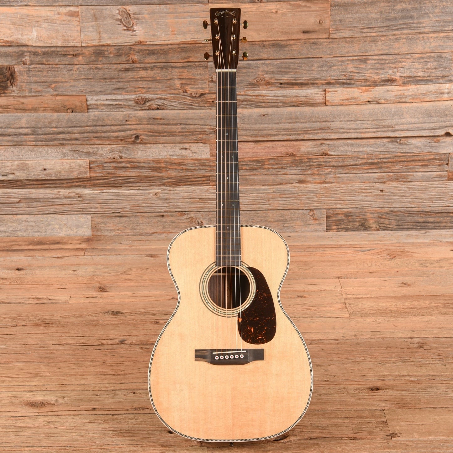 Martin 00-28 Modern Deluxe Natural 2024
