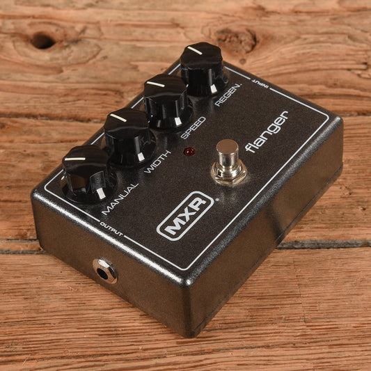 MXR M117R Flanger