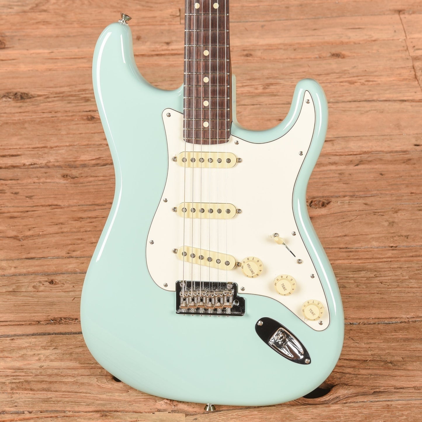Fender Limited Edition American Professional Stratocaster w/Solid Rosewood Neck Daphne Blue 2017