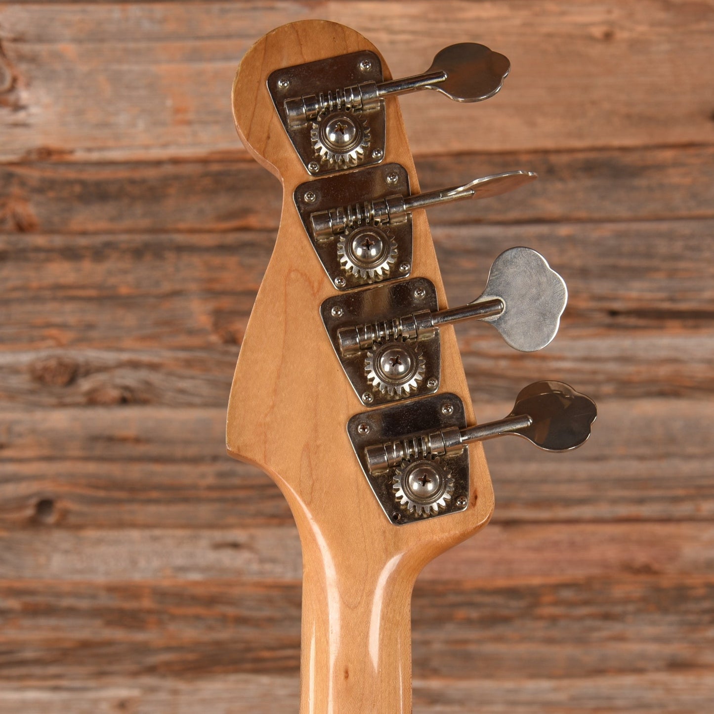 Fender MIJ Precision Bass Candy Apple Red