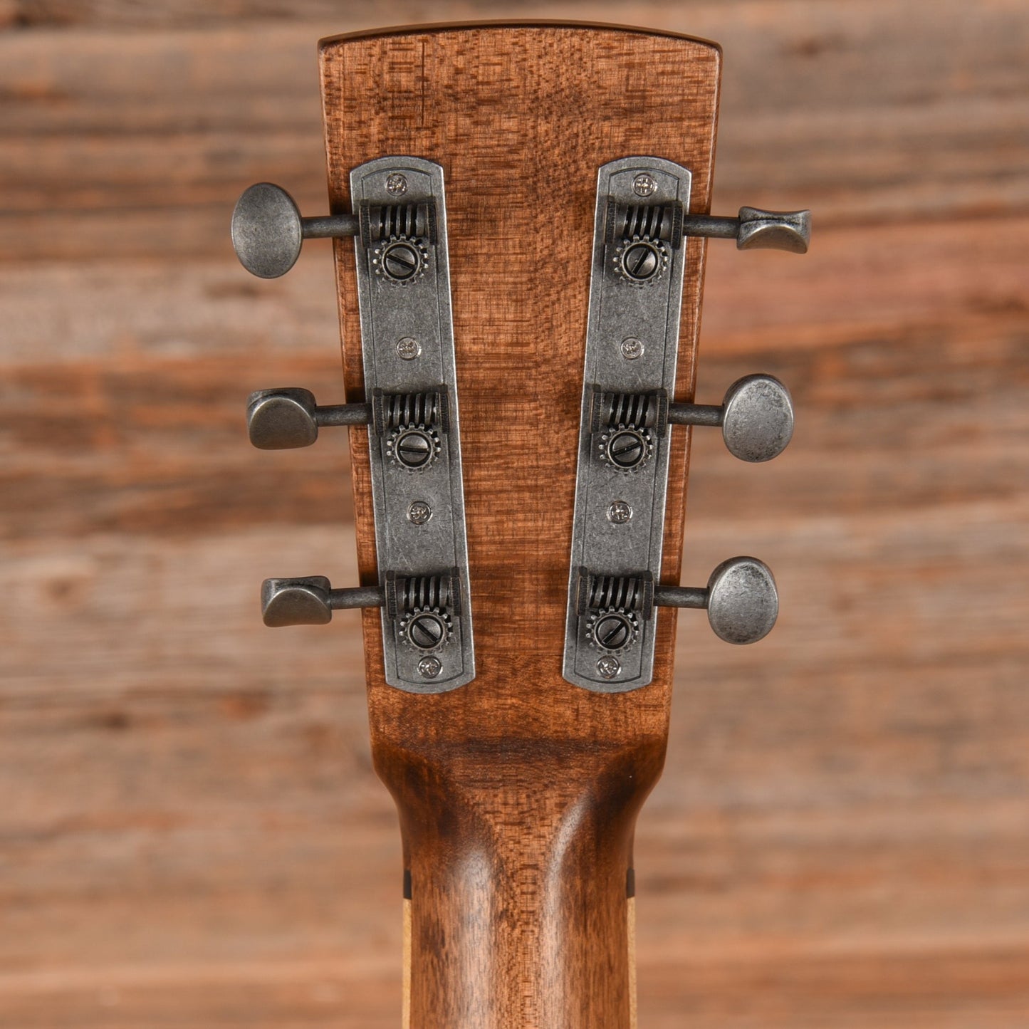 Mule Mavis Cutaway Natural LEFTY