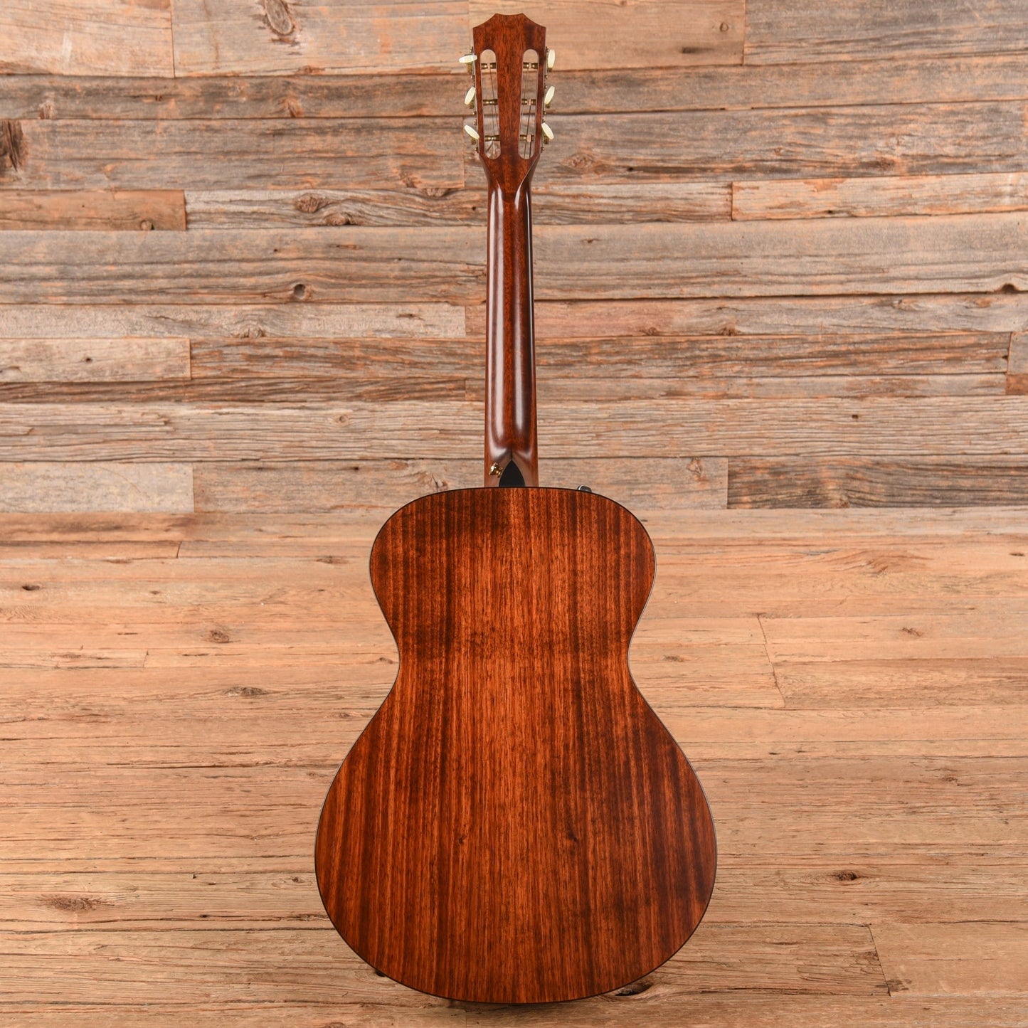 Taylor 322e 12-Fret Shaded Edge Burst 2017