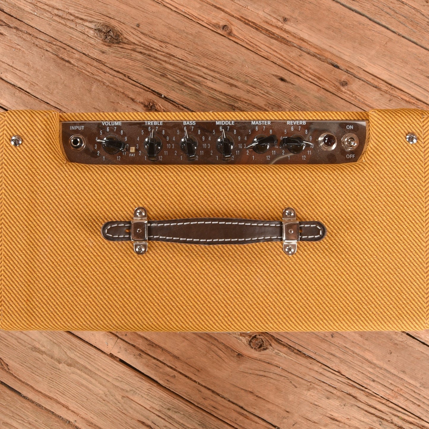 Fender Blues Junior Lacquered Tweed 15-Watt 1x12" Guitar Combo Amp