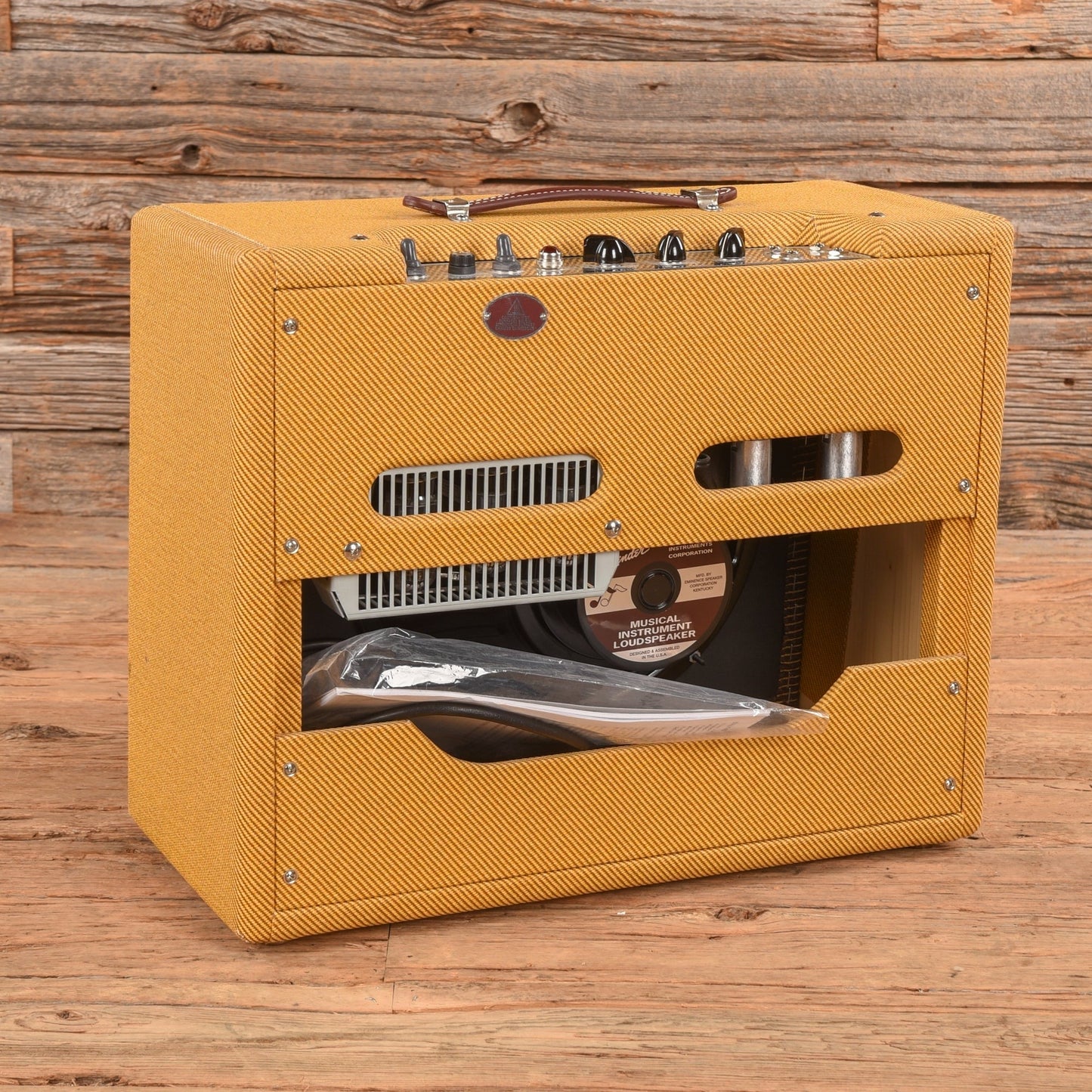 Fender '57 Custom Deluxe 2-Channel 12-Watt 1x12" Guitar Combo