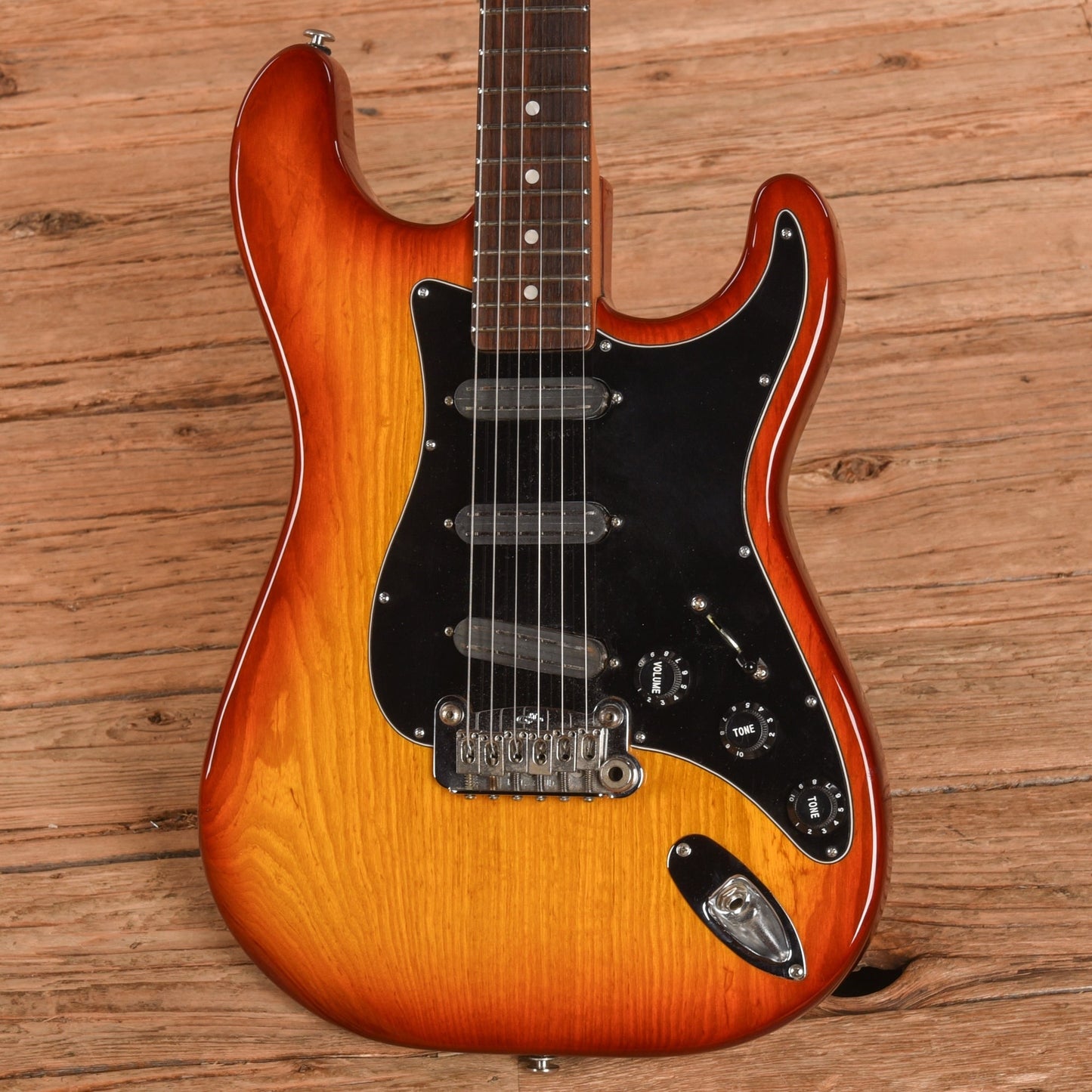 G&L Legacy Special Sienna Sunburst 1993