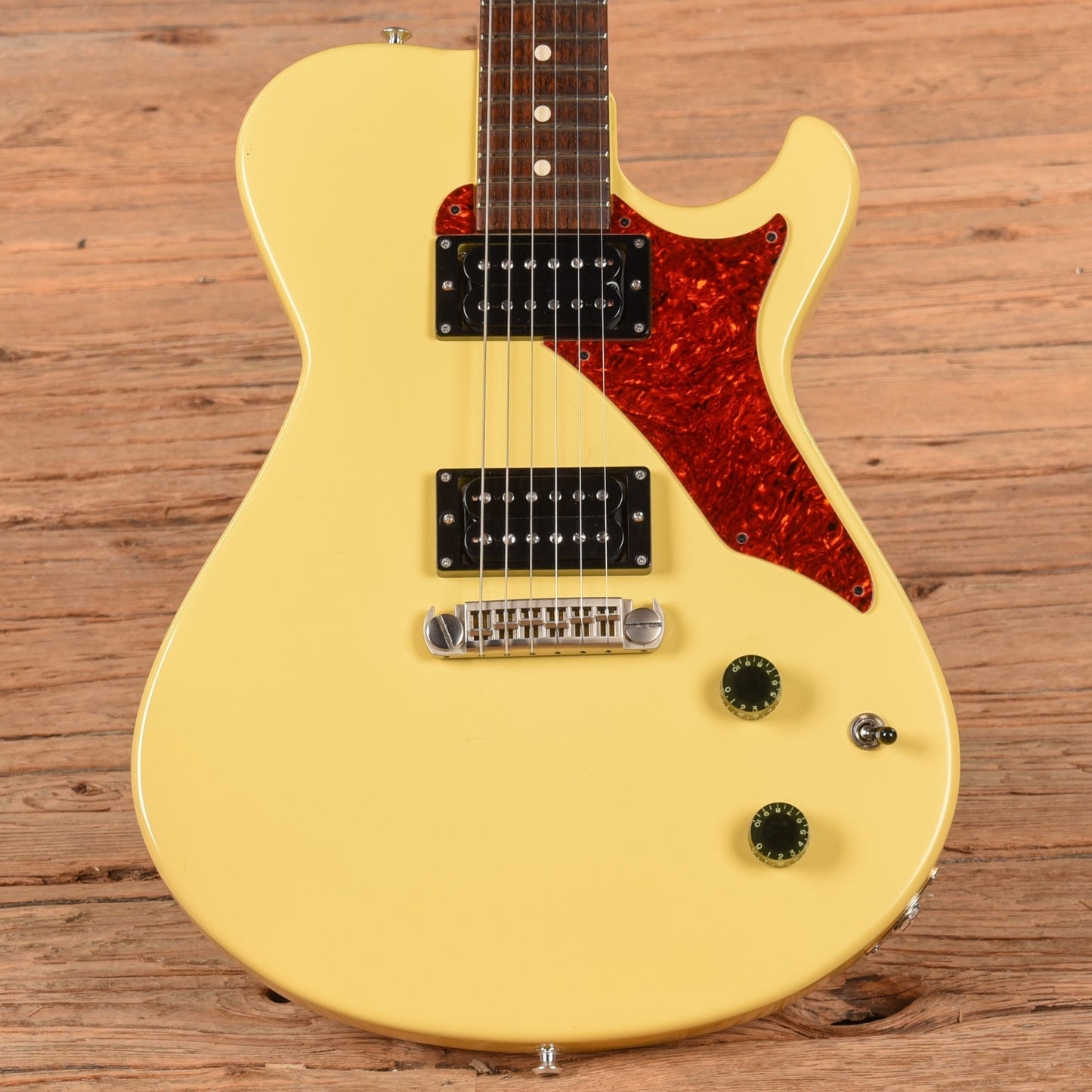 Knaggs Kenai J Yellow