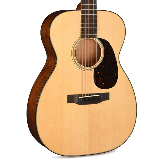 Martin Standard Series 00-18 Natural