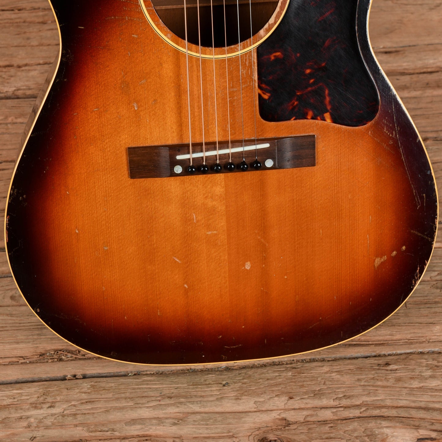 Gibson LG-1 Sunburst 1960