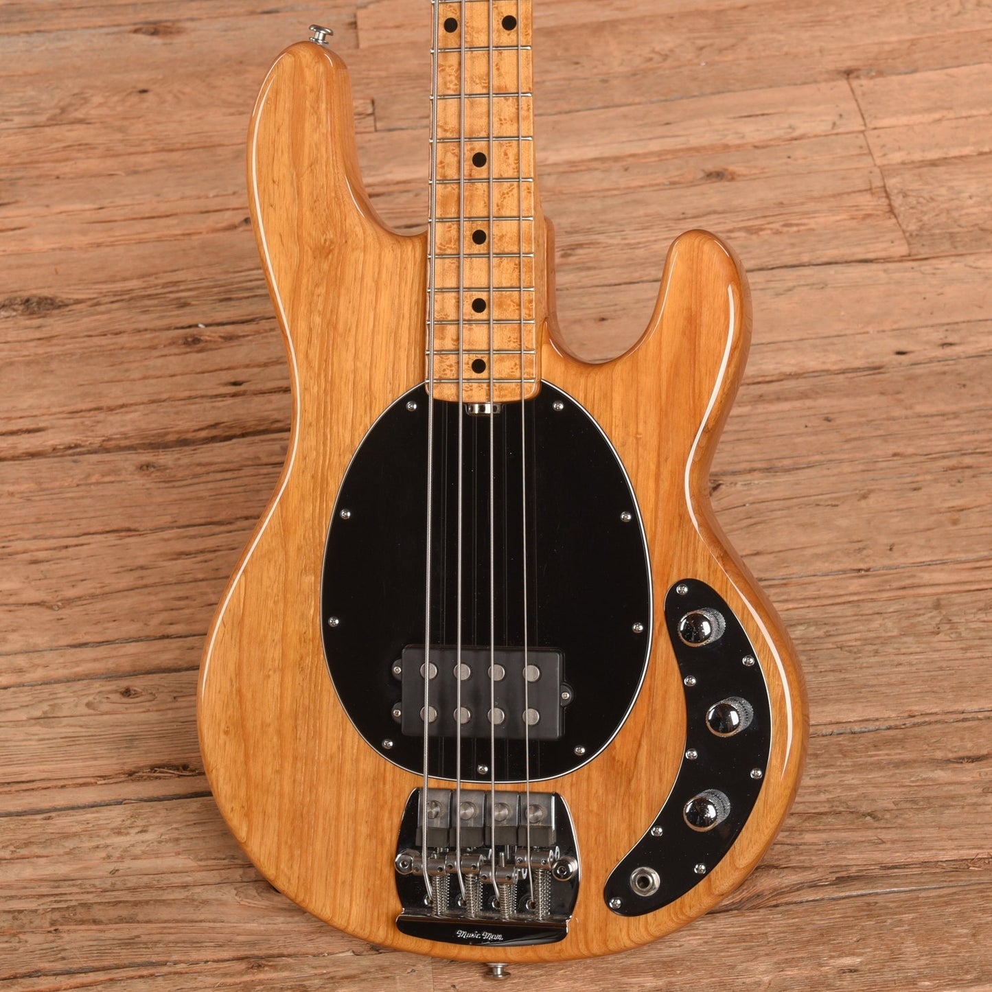 Music Man Classic StingRay 2EQ Natural 2017