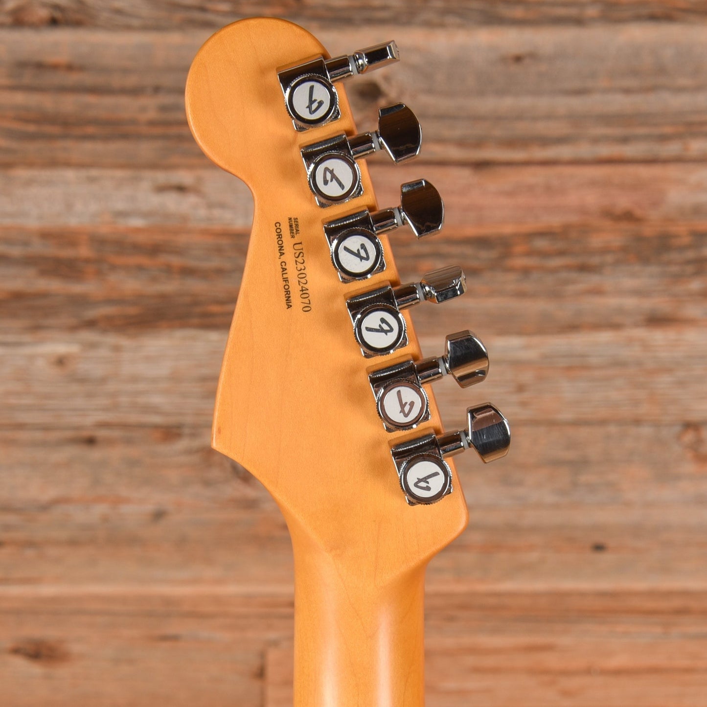 Fender American Ultra Stratocaster HSS Texas Tea 2023