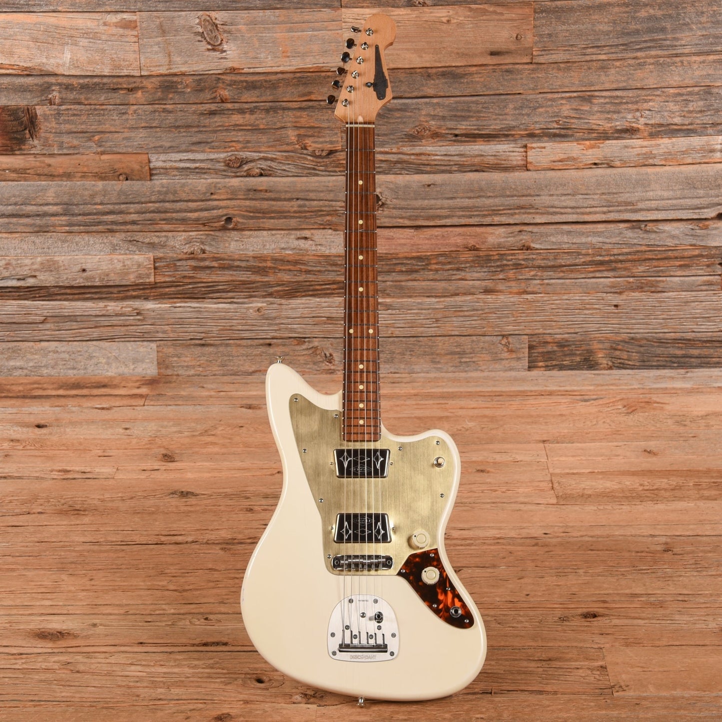 Waterslide Offset Aged White