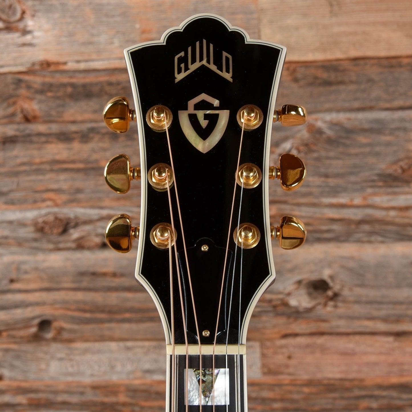 Guild USA D-55 Sunburst 2005