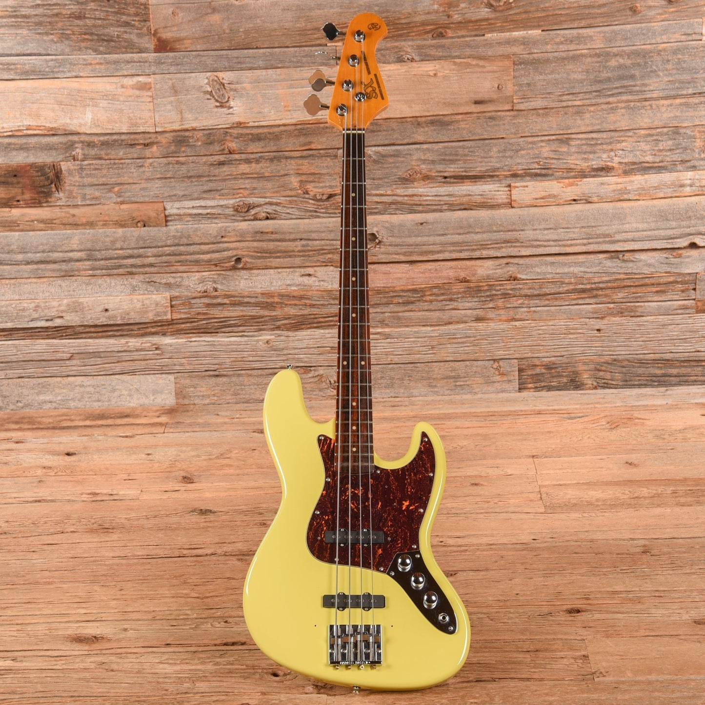SX Guitars Vintage Series Bass Vintage White