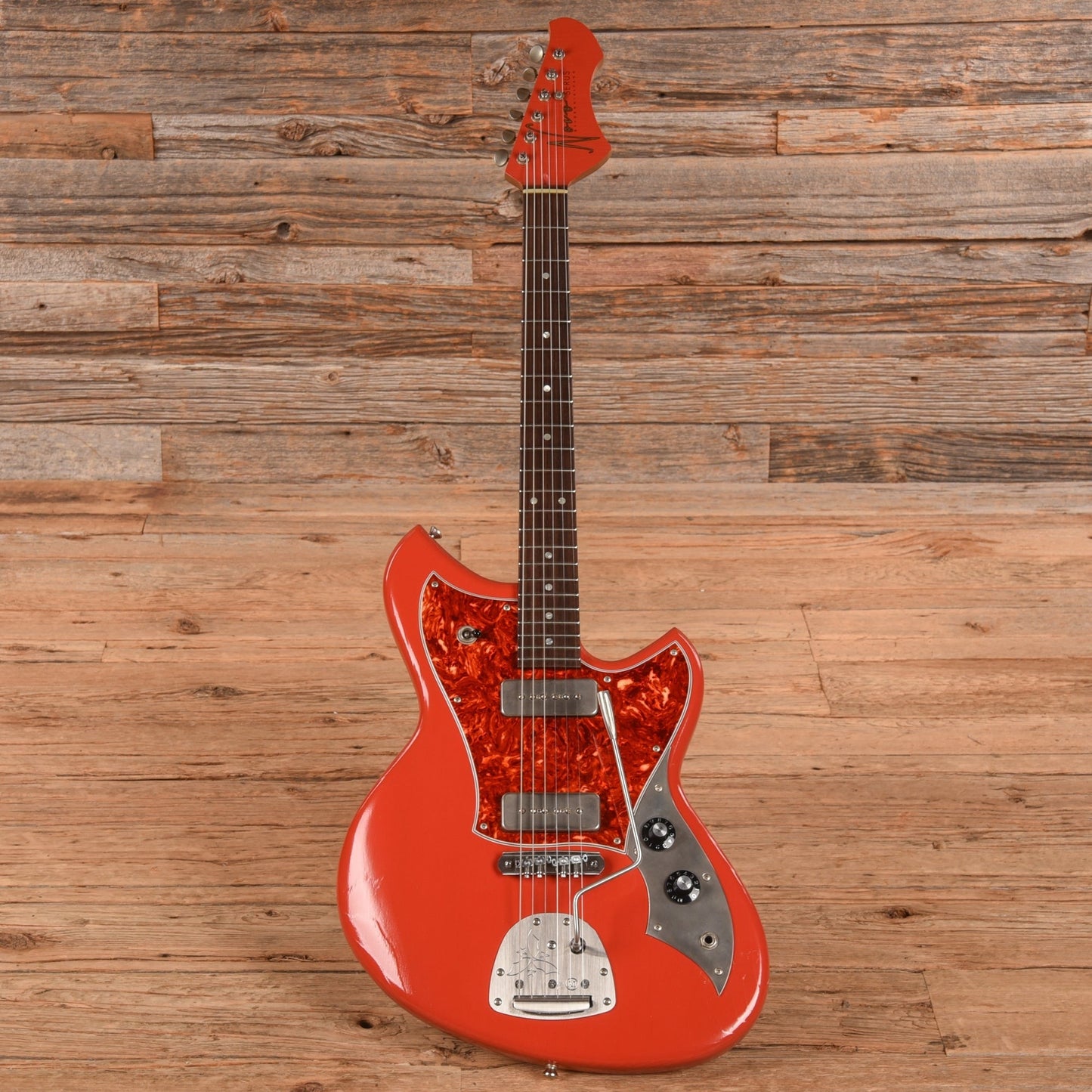 Novo Serus J Extra Light Relic Fiesta Red 2025