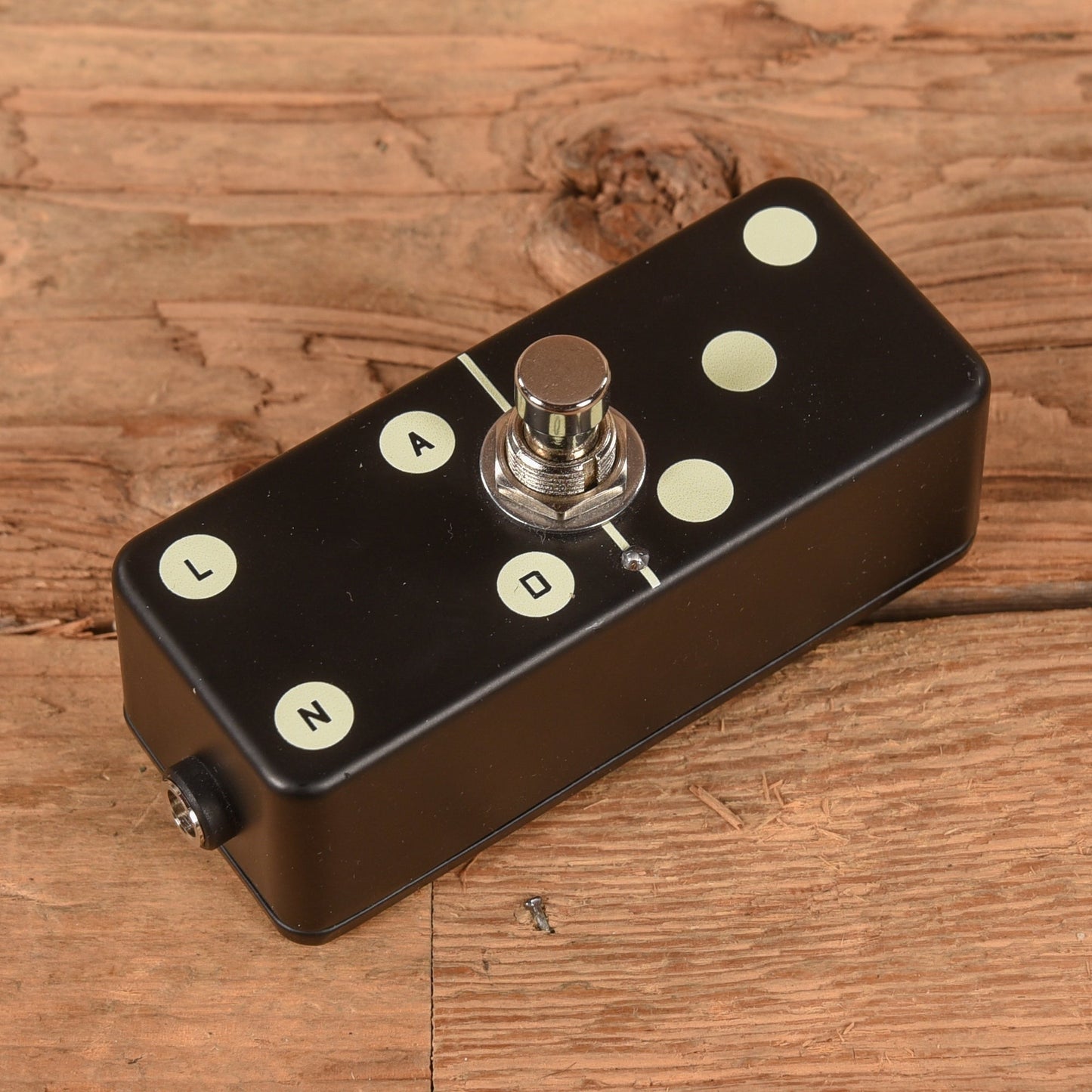 Land Devices Domino Octave Pedal Black
