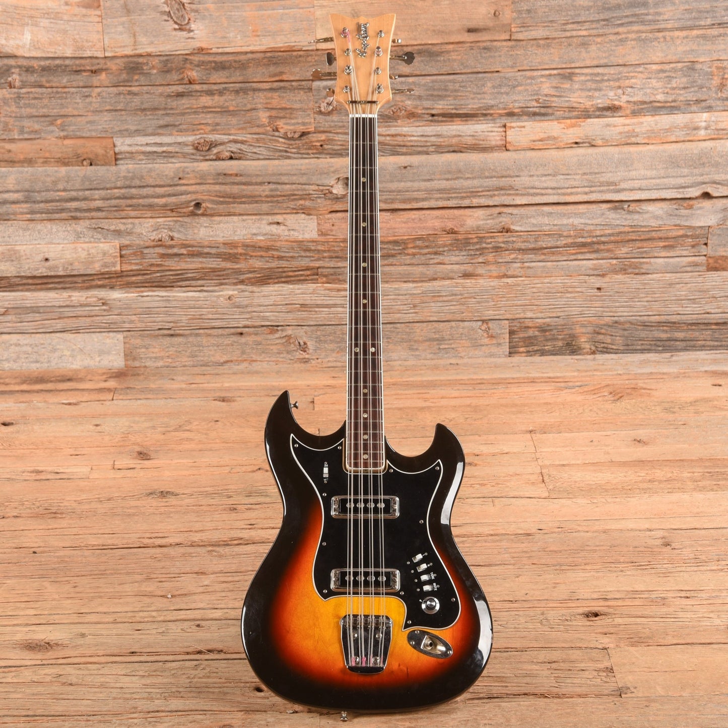 Hagstrom H-8 Sunburst 1968