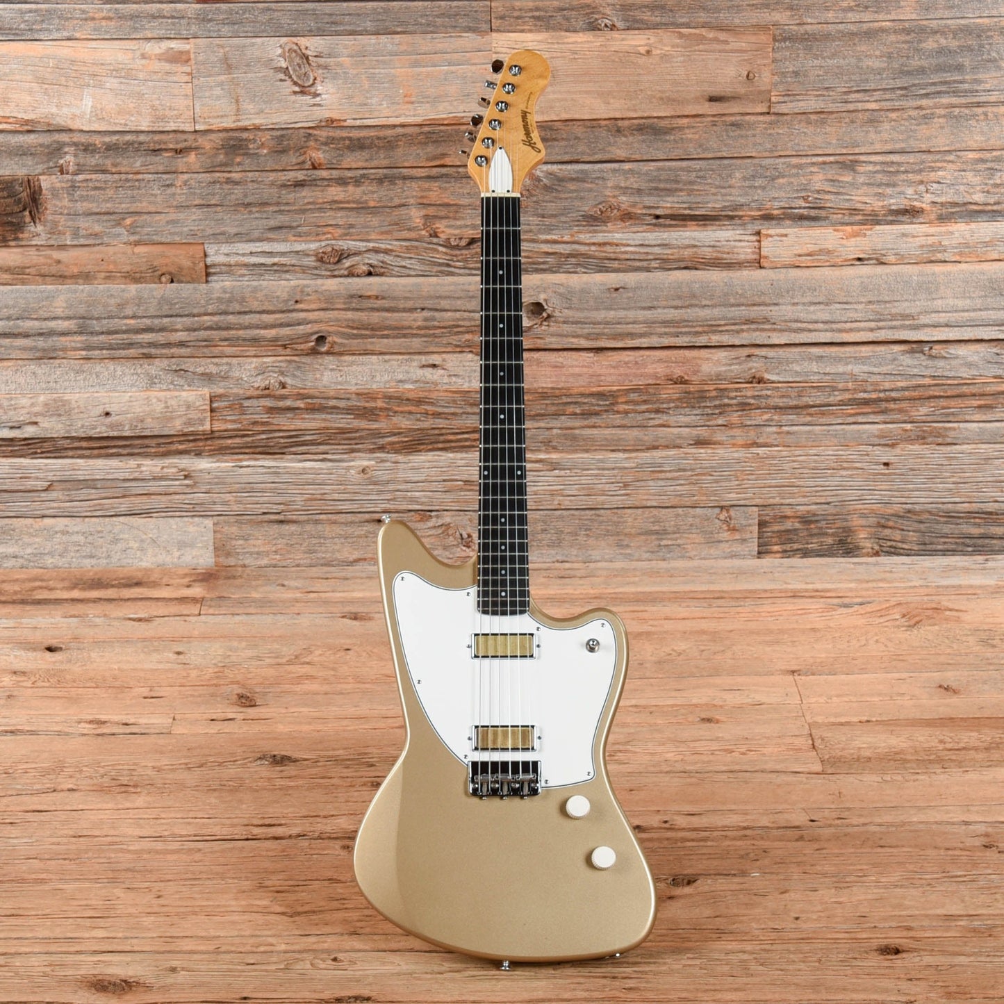 Harmony Silhouette Gold