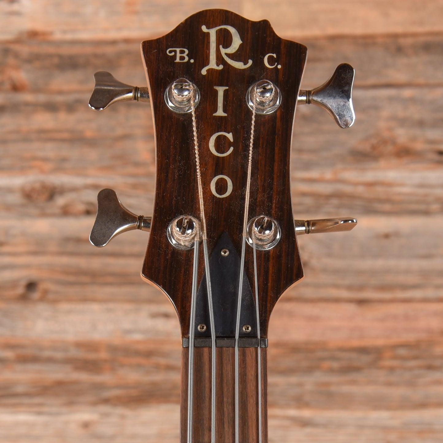 B.C. Rich Mockingbird Bass Natural