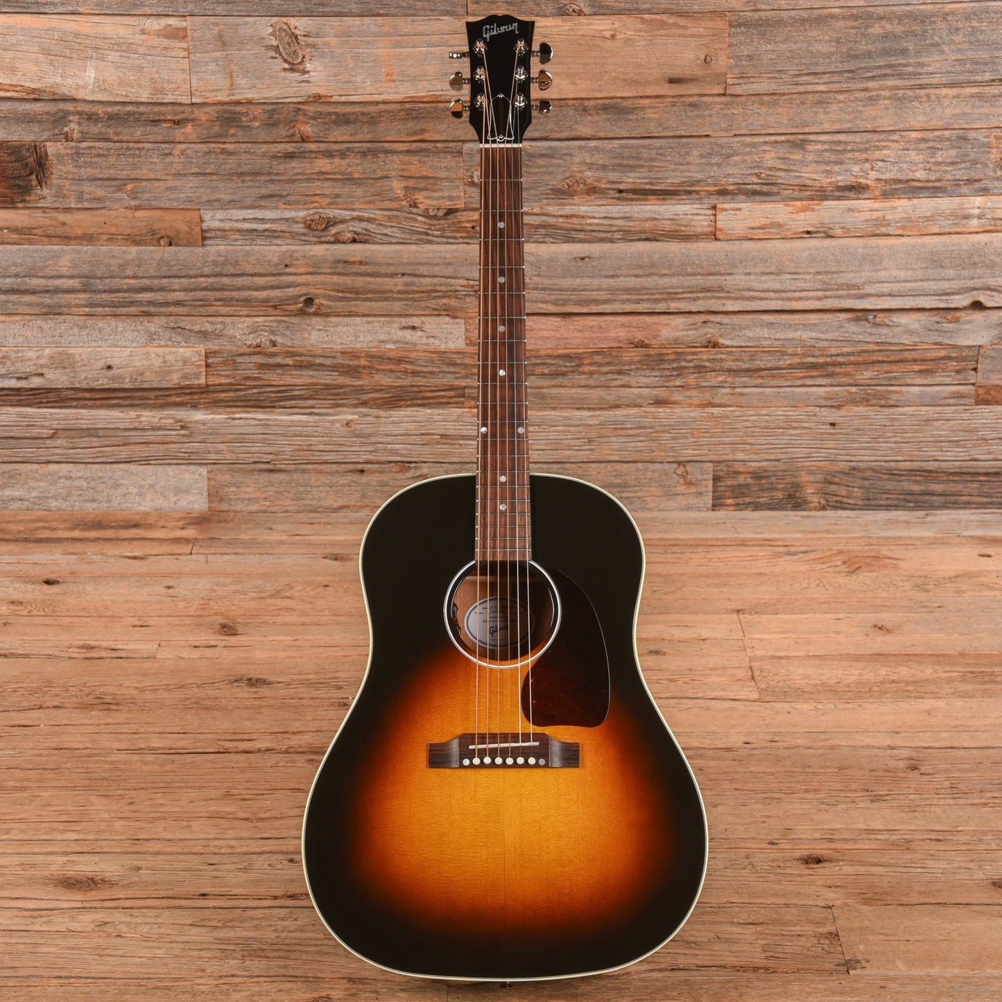 Gibson J-45 Standard Sunburst