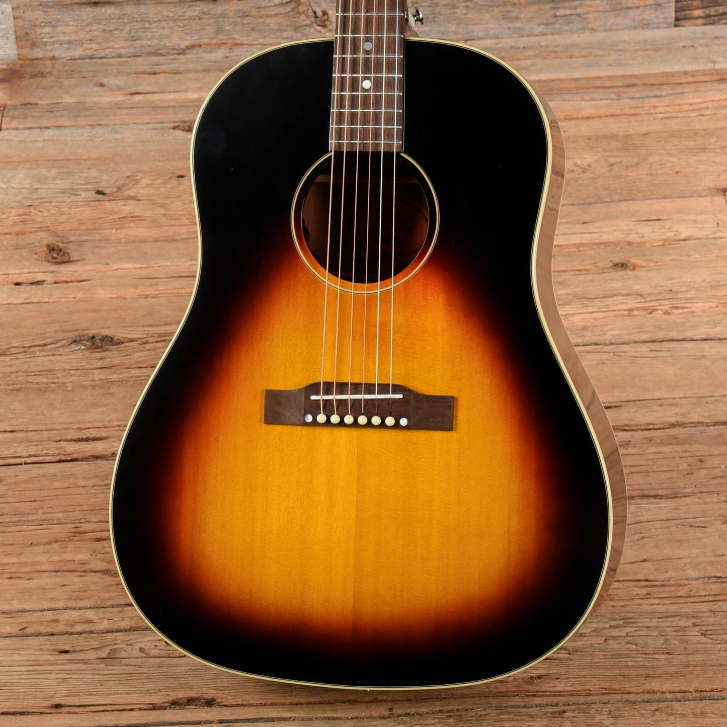 Epiphone J-45 Sunburst 2024