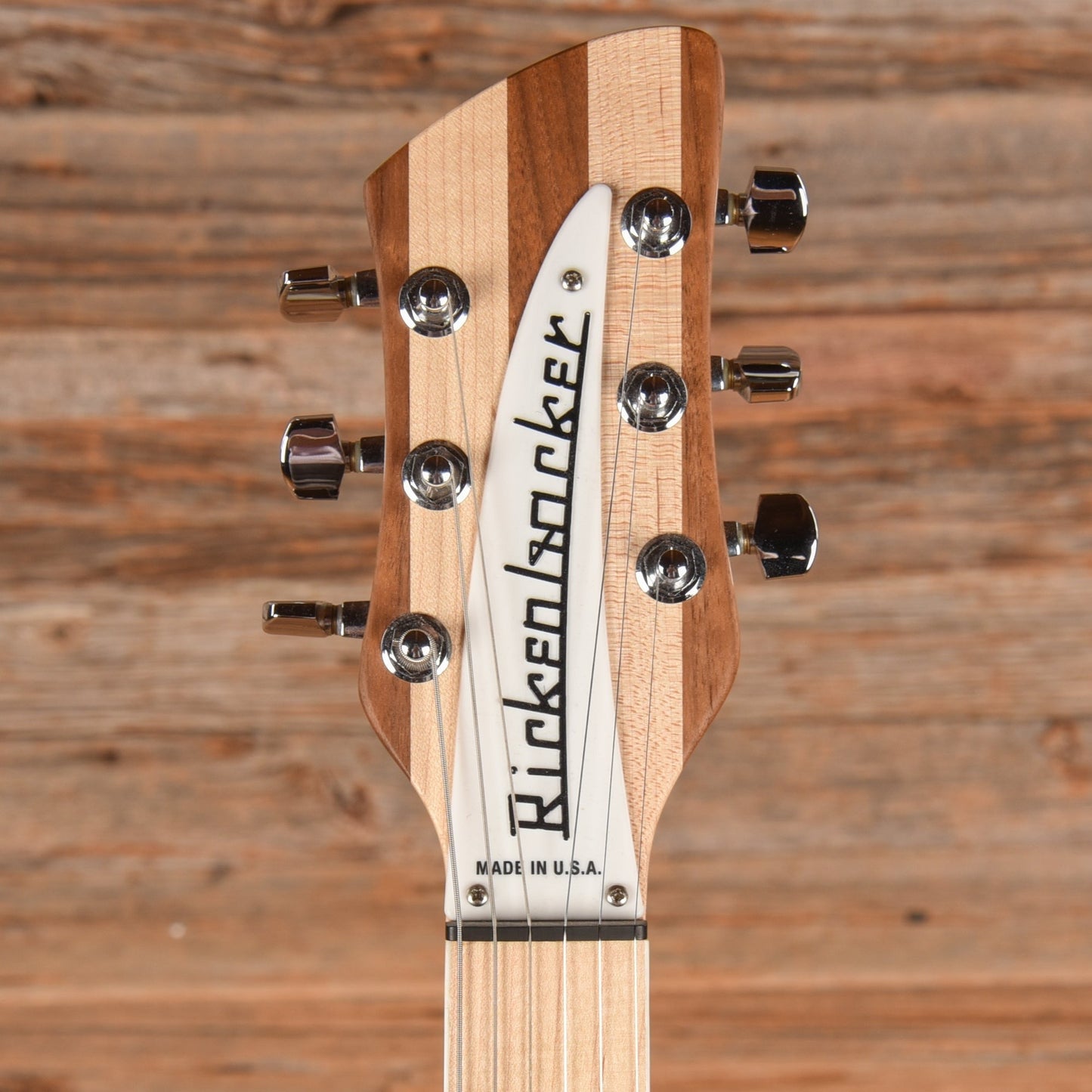 Rickenbacker 360W Walnut 2018