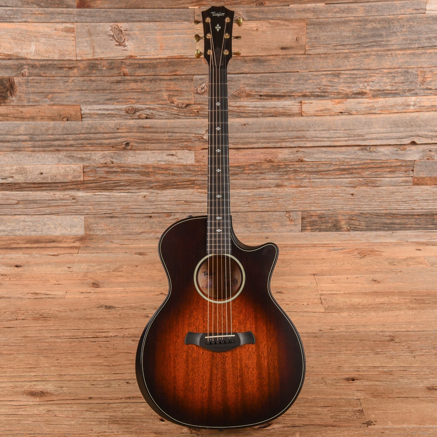 Taylor Builders Edition 324ce Sunburst 2021