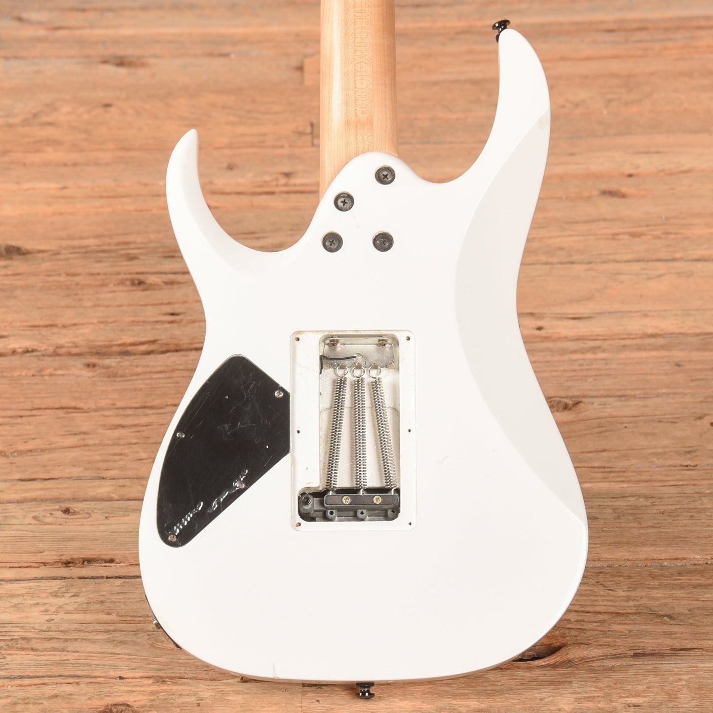 Ibanez RGD320 White 2010