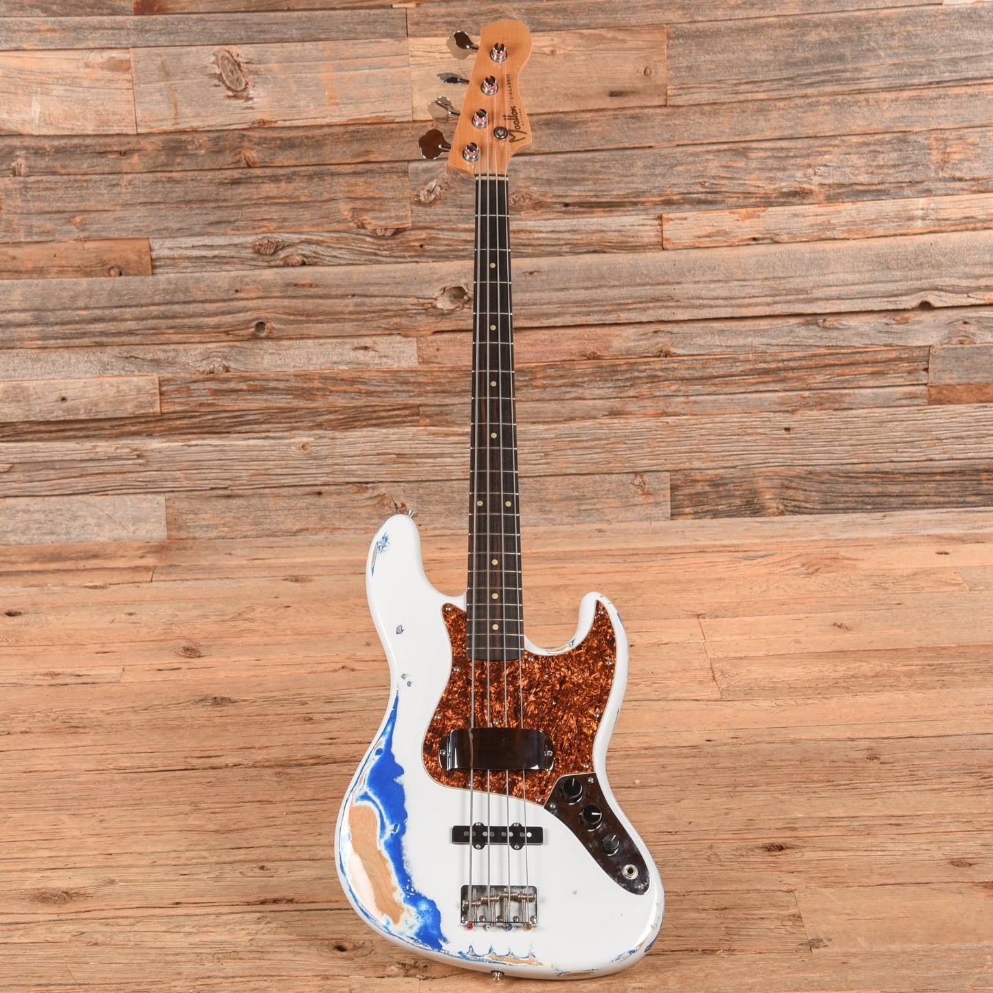 Moollon J Classic White