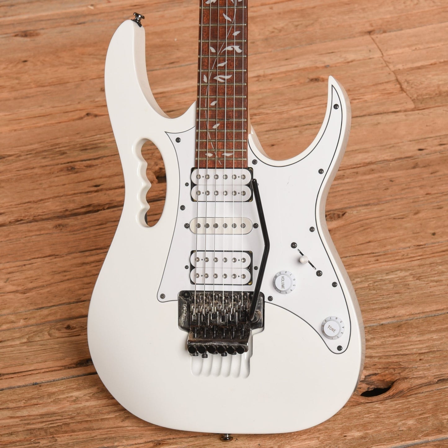 Ibanez JEMJR Steve Vai JEM Junior White 2019