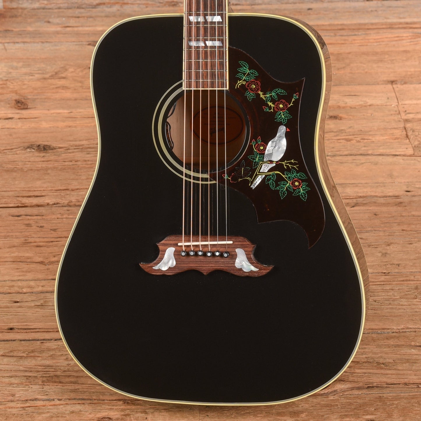 Gibson Dove Ebony 2024