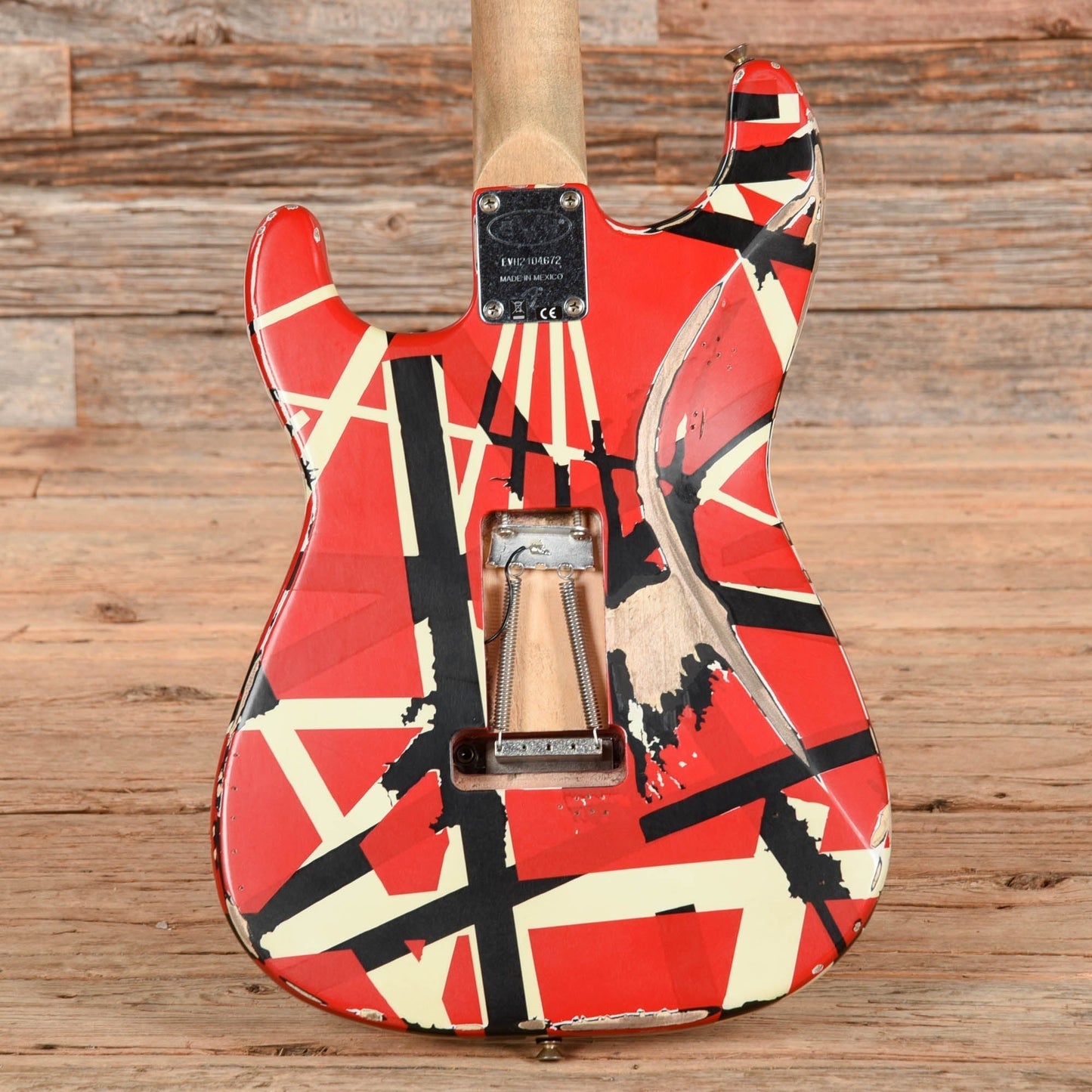 EVH Striped Series Frankie Relic Red / White / Black 2021